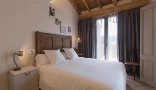 One-Bedroom Deluxe Apartment with Terrace