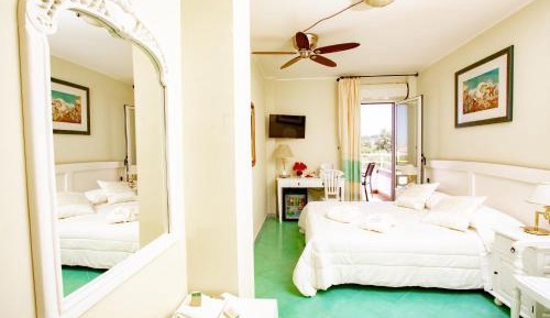 Superior Double or Twin Room with Terrace