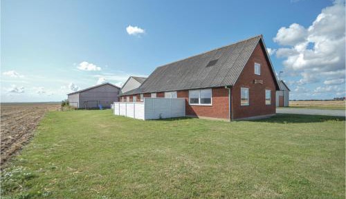 Five-Bedroom Holiday Home