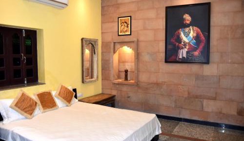 Deluxe Double Room with Castle View