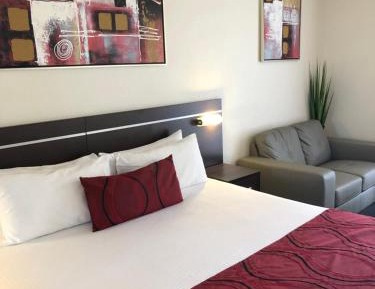 King Room with Spa Bath