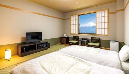 Japanese-Style Room with Mt.Fuji View