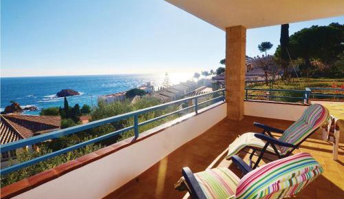 Four-Bedroom Holiday Home