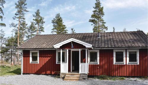 Three-Bedroom Holiday Home 