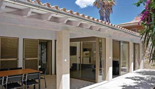 Four-Bedroom Holiday Home