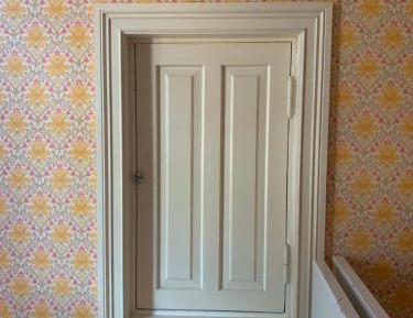 Twin Room with Shared Toilet