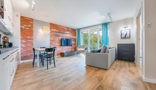 Apartment with Side Sea View