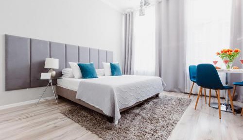 Deluxe Two-Bedroom Suite | King-size beds | A/C 