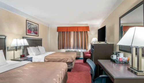 Queen Room with Two Queen Beds - Non-Smoking