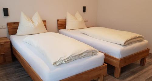 Double or Twin Room with Bathroom