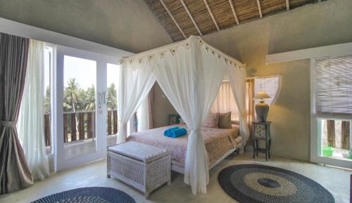 Deluxe Bungalow with Garden View