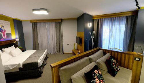 Junior Suite with Balcony