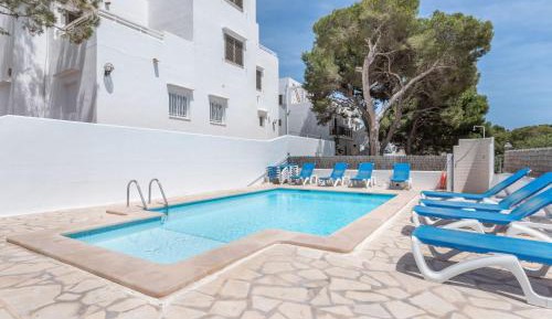 Superior One-Bedroom Apartment with Balcony