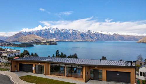 Twin Room with Lake View