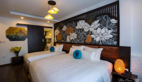 Deluxe Double or Twin Room with City View