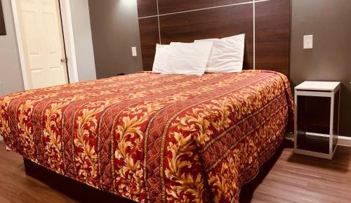 King Room - Non-Smoking