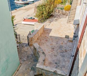 One-Bedroom Apartment Traste