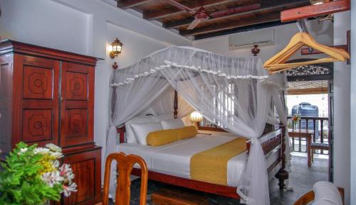 Deluxe Double Room with Balcony and Sea View
