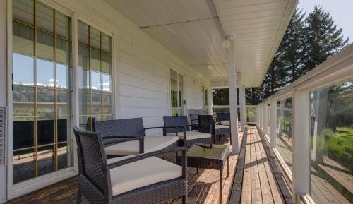 Queen Room - River View 