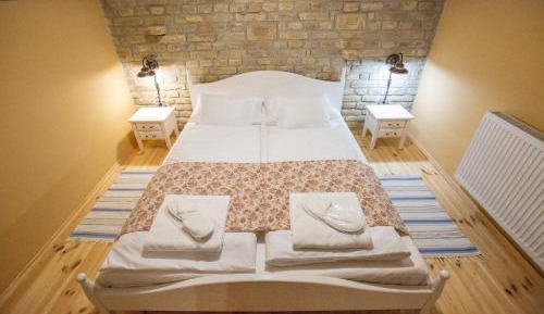 Deluxe Double Room with Shower