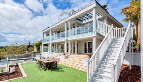 Villa with Sea View