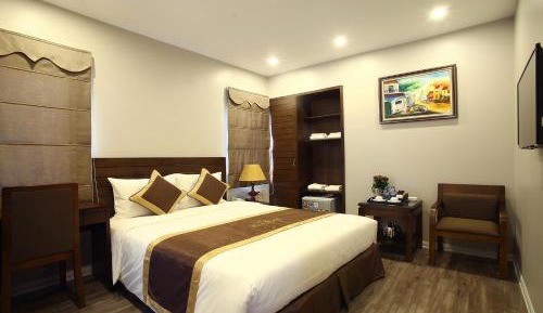 Standard Queen Room
