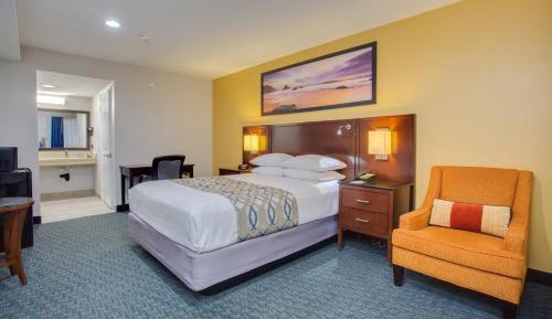 Queen Room - Disability Access/Non Smoking