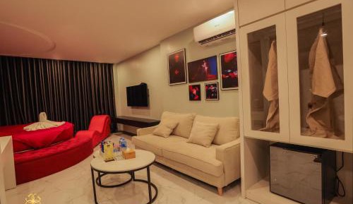 Suite with City View
