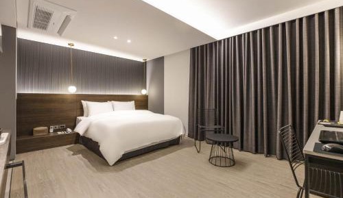 Large Double Room