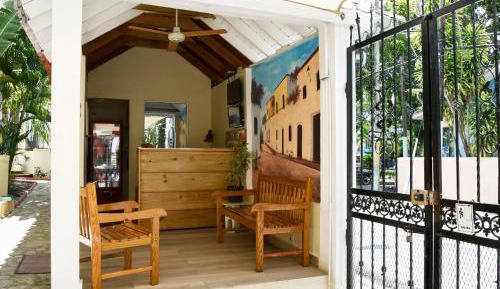 Superior One-Bedroom Apartment