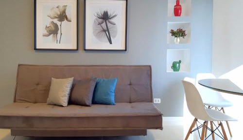 Apartment with Lake View