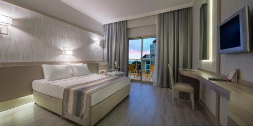 Standard Room Side Seaview