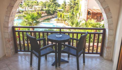 Double Room with Pool View