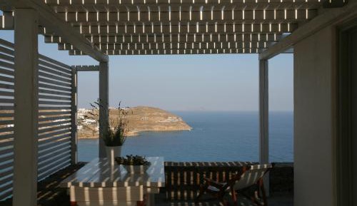 Three-Bedroom Apartment- Split Level