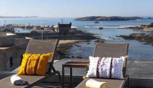 Studio Apartment with Sea View