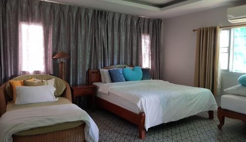 One-Bedroom Bungalow