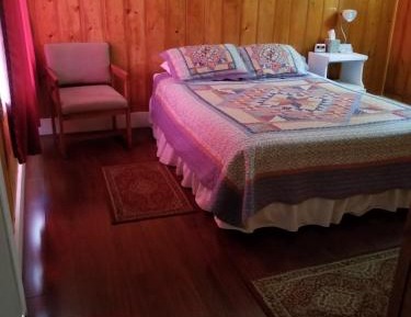 Standard Queen Room
