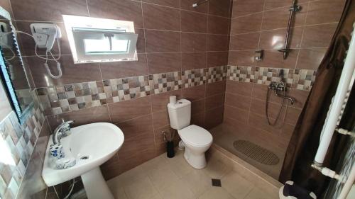 Twin Room with Private Bathroom