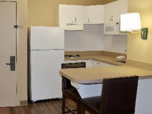 Queen studio with 1 Queen Bed - Disability Access/Non-Smoking