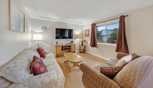 Two Bedroom Holiday Home