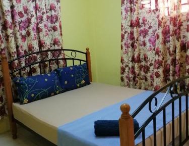 Deluxe Double Room (2 Adults + 1 Child)