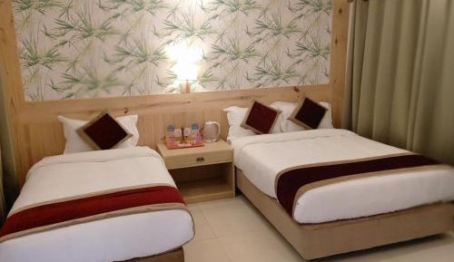 Deluxe Double or Twin Room with Garden View