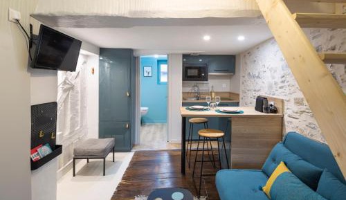 Studio - Split Level