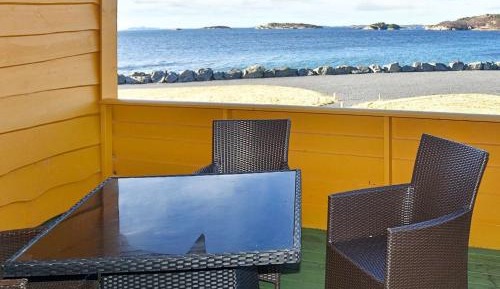 Three-Bedroom Holiday Home 