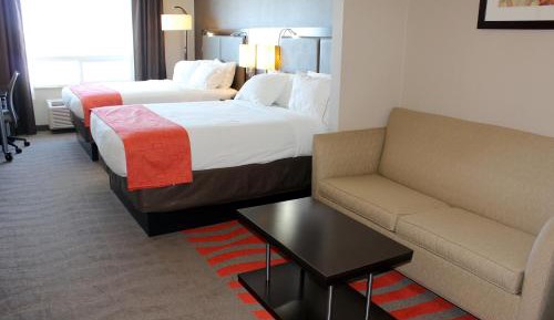 Queen Suite with Two Queen Beds - Non-Smoking