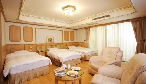 Deluxe Triple Room