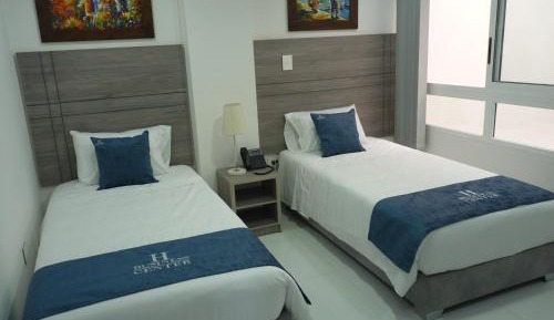 Standard Twin Room