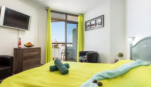 Studio with Sea View