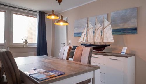 One-Bedroom Apartment with Sea View - Exupery