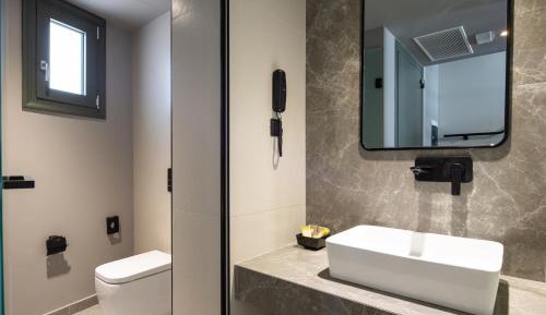 Loft Suite Side Sea View (2-3 Adults)